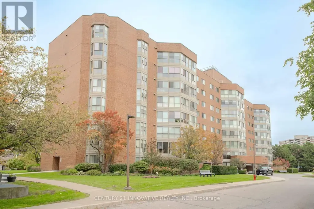 511 - 5 Weldrick Road W, Richmond Hill (North Richvale)