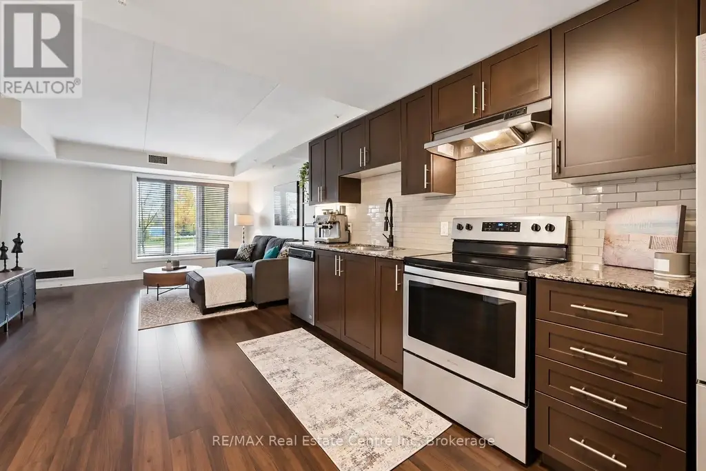 106 - 104 Summit Ridge Drive, Guelph (Grange Road)