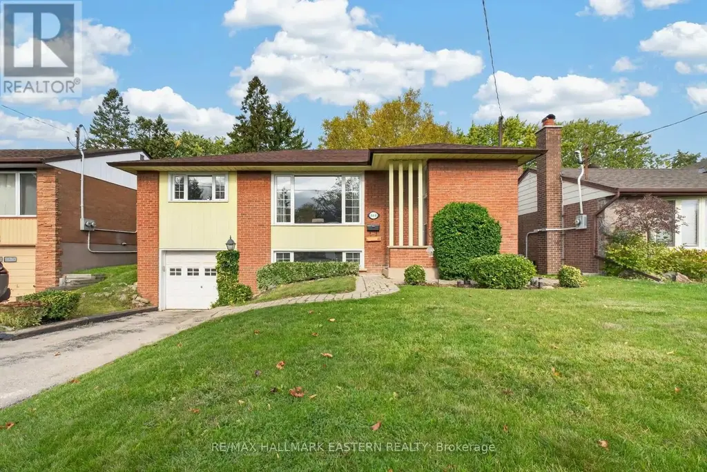 844 Florell Drive, Oshawa (Donevan)