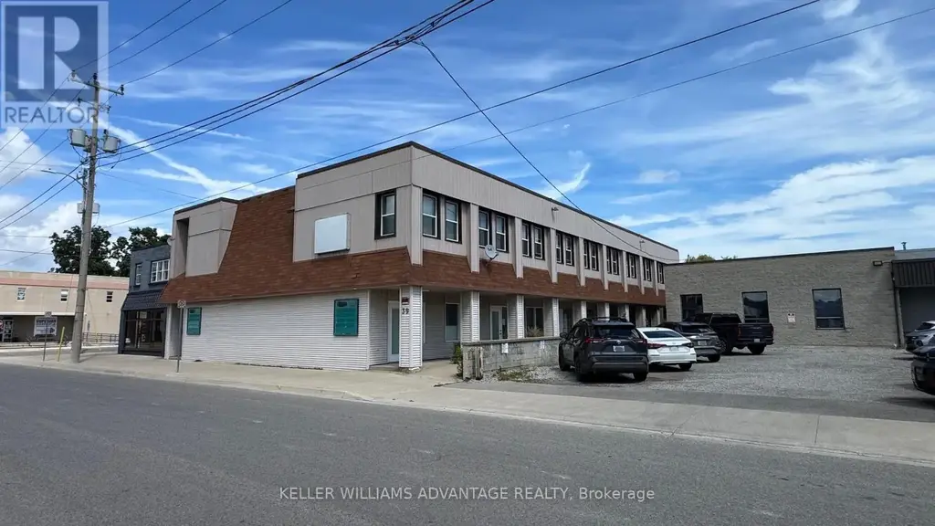 39 Kent Street N, Norfolk (Simcoe)