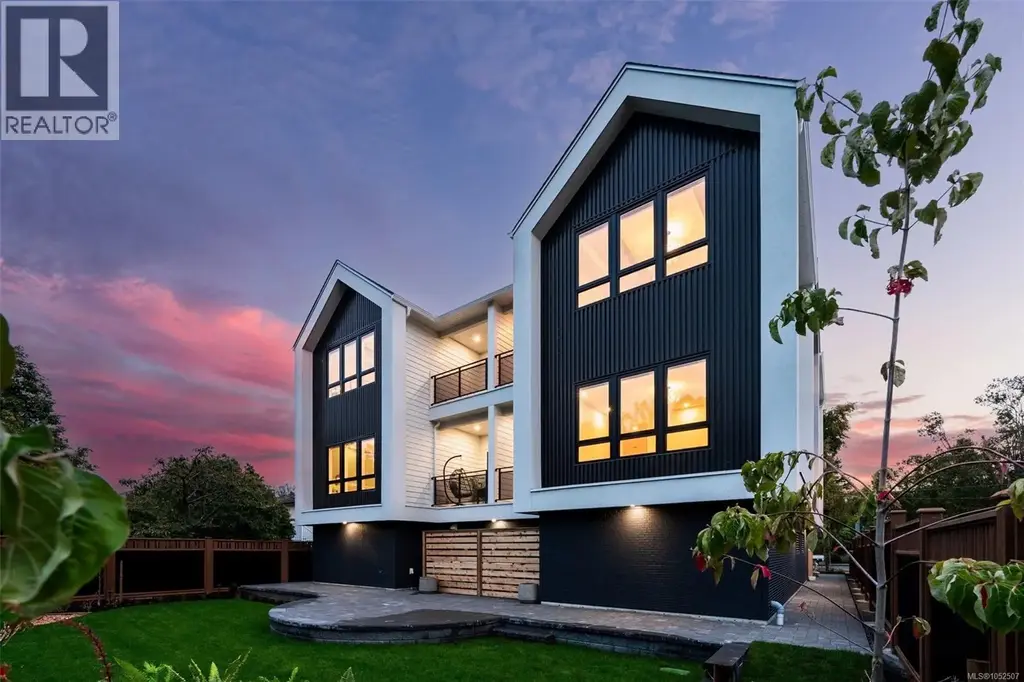 4 1434 Brooke St, Victoria