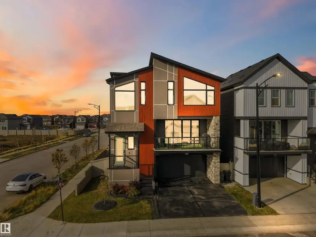 4204 Hawthorn Ro Sw, Edmonton