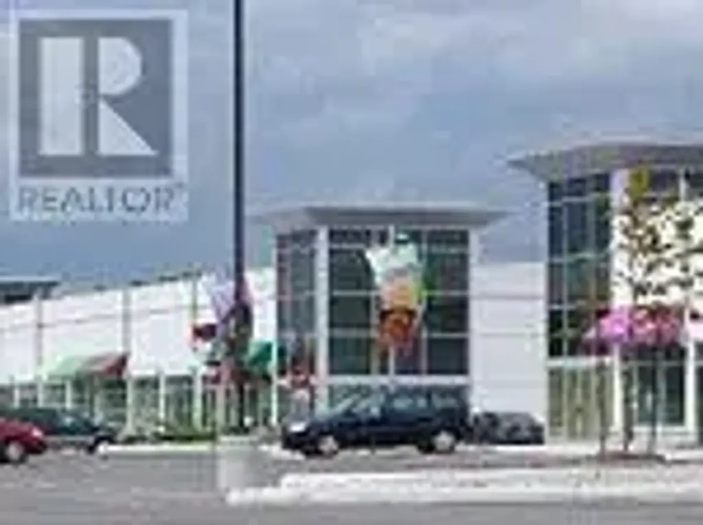 C102 - 3276 Midland Avenue, Toronto (Milliken)