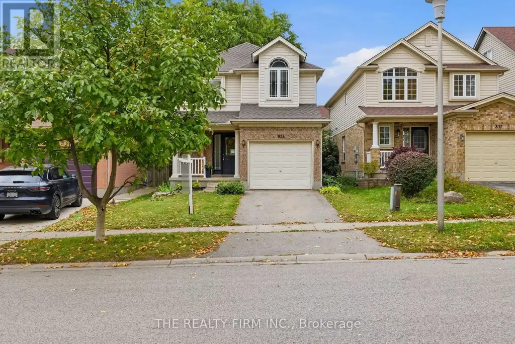 833 Capulet Lane, London North (North M)