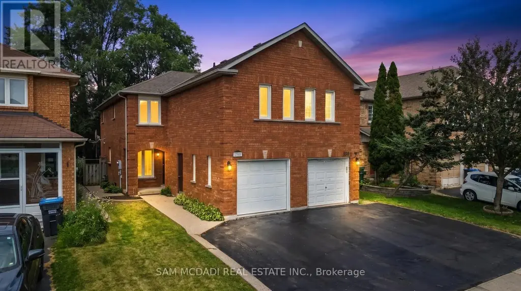 3847 Densbury Drive, Mississauga (Lisgar)