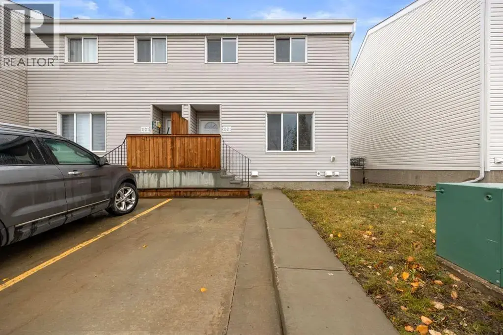 33, 711 Beacon Hill Drive, Fort McMurray