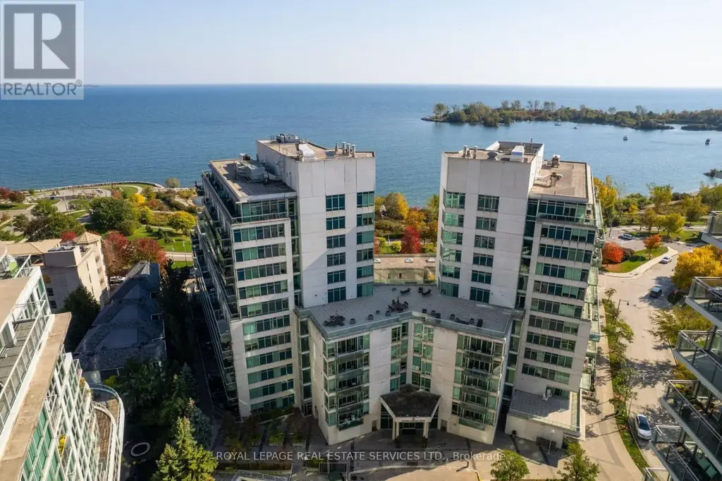 221 - 5 Marine Parade Drive, Toronto (Mimico)
