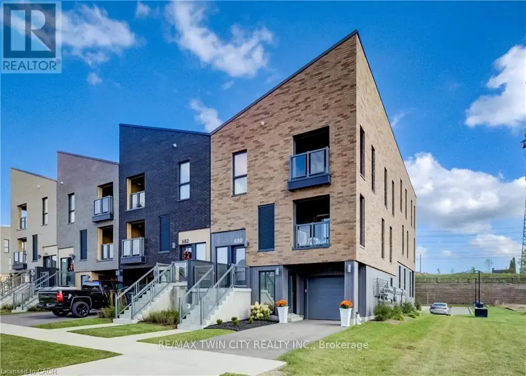680 Benninger Drive, Kitchener