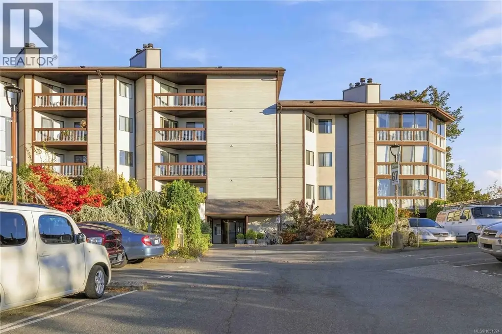 204 69 Gorge Rd W, Saanich