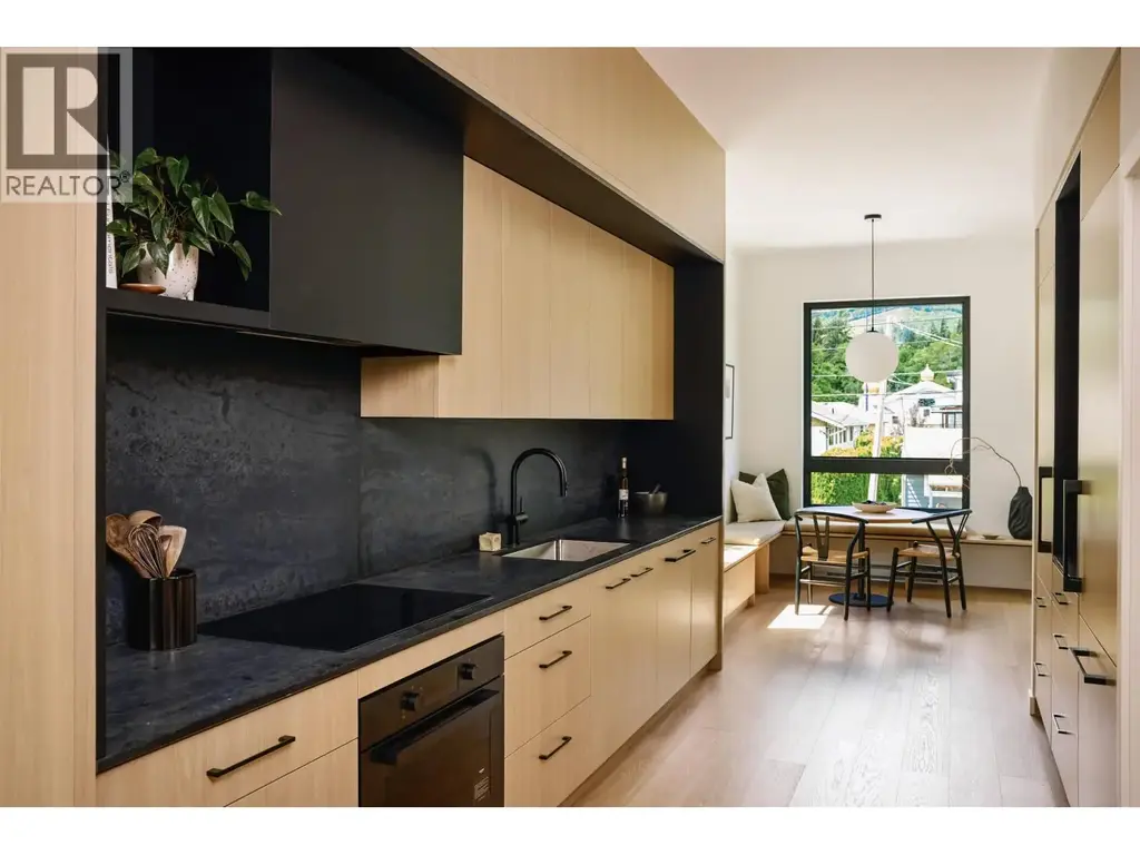 5 37940 Fourth Avenue, Squamish