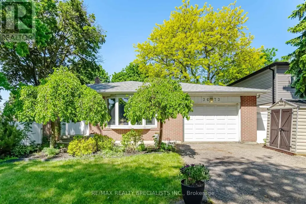 3673 Fieldgate Drive, Mississauga (Applewood)