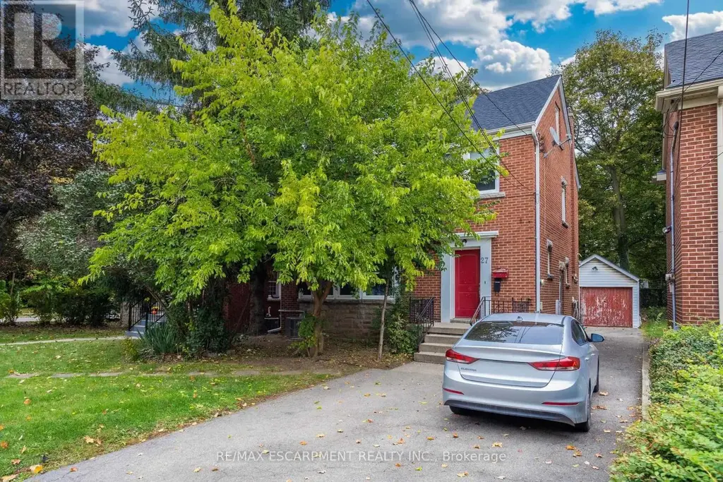 27 Forsyth Avenue S, Hamilton (Westdale)