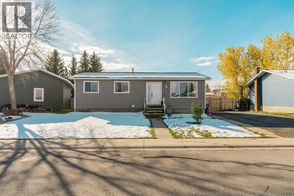 460 4 Avenue E, Cardston