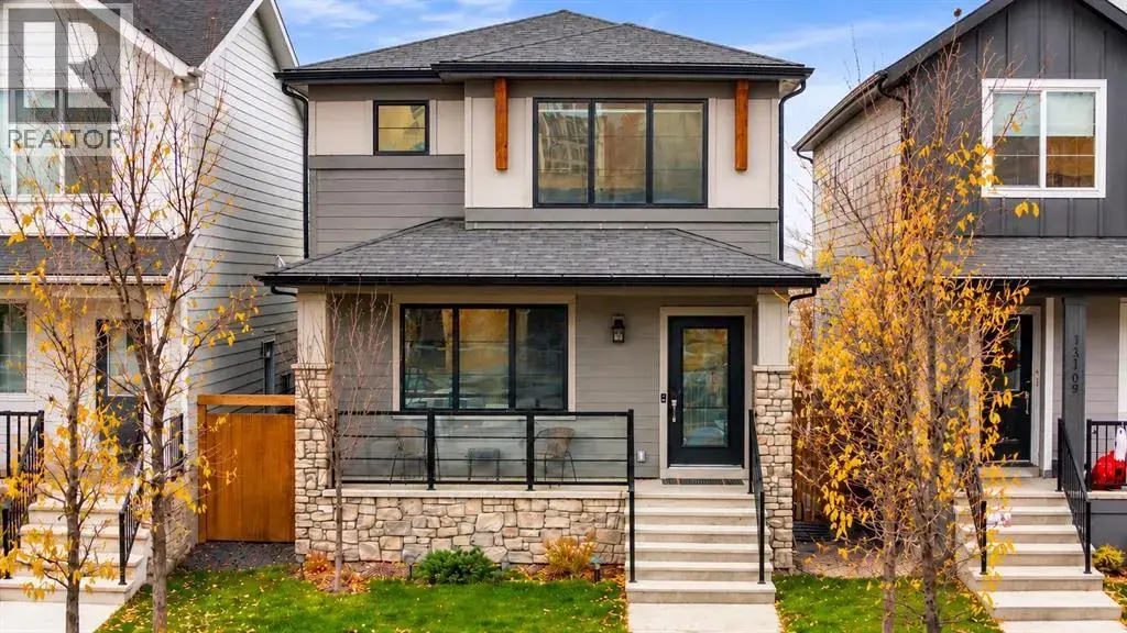 15113 37 Street Sw, Calgary