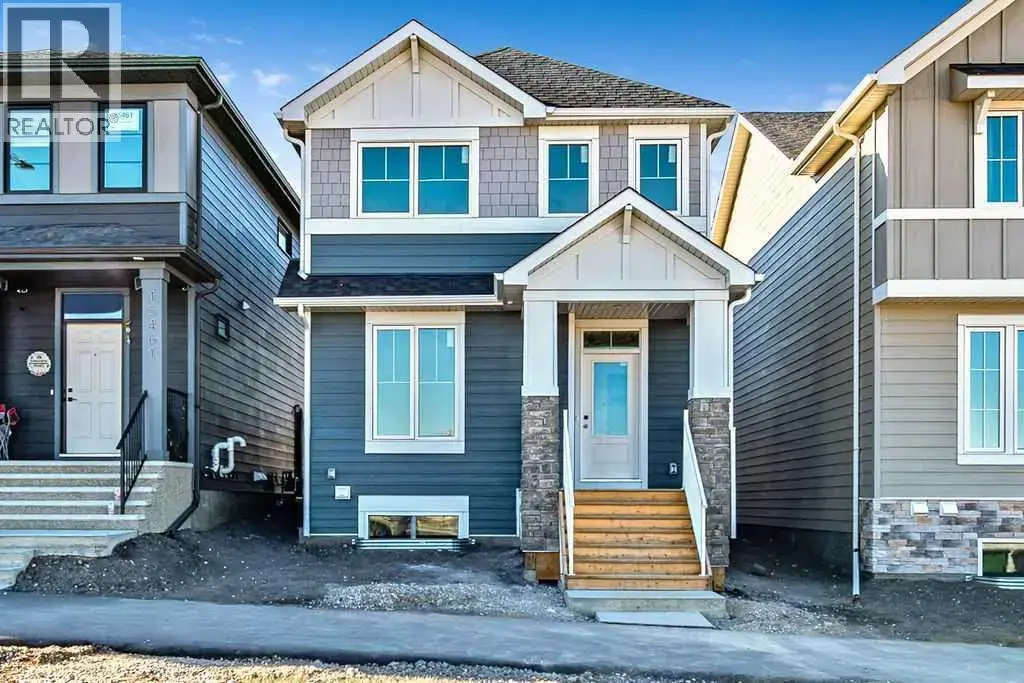 15457 45 Street Sw, Calgary