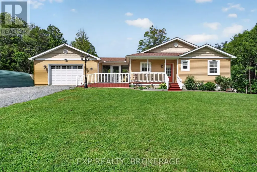 3288 Long Lake Road, Frontenac (Frontenac Centre)