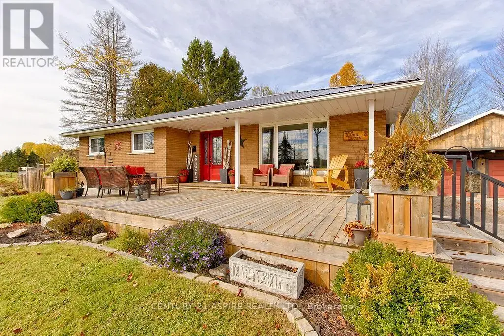 742 Zanders Road, Laurentian Valley
