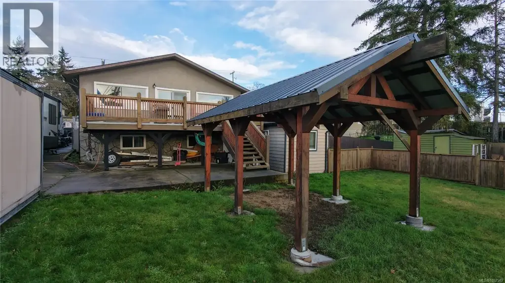 847 Admirals Rd, Esquimalt