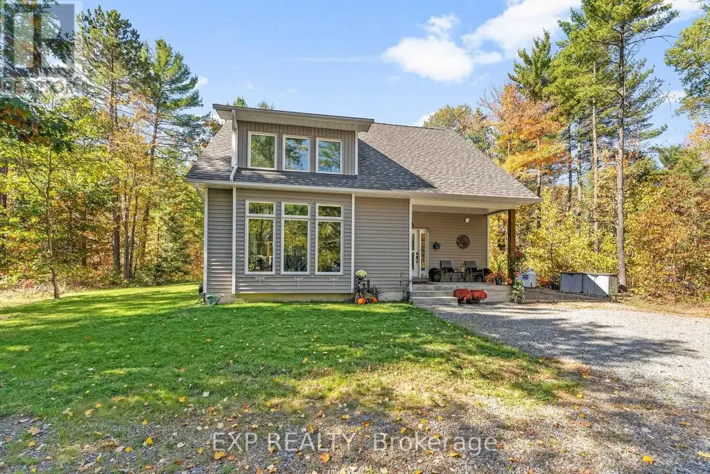427 Paugh Lake Road, Madawaska Valley