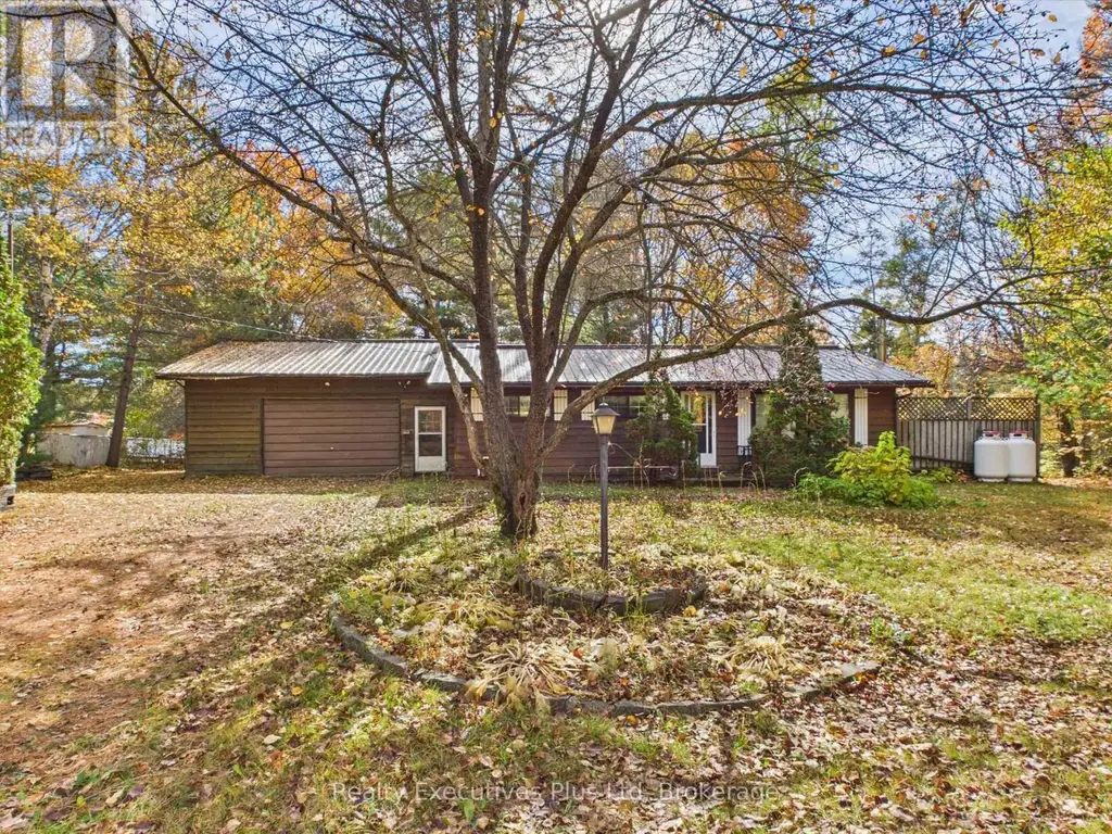 117 Forest Lake Road, Strong