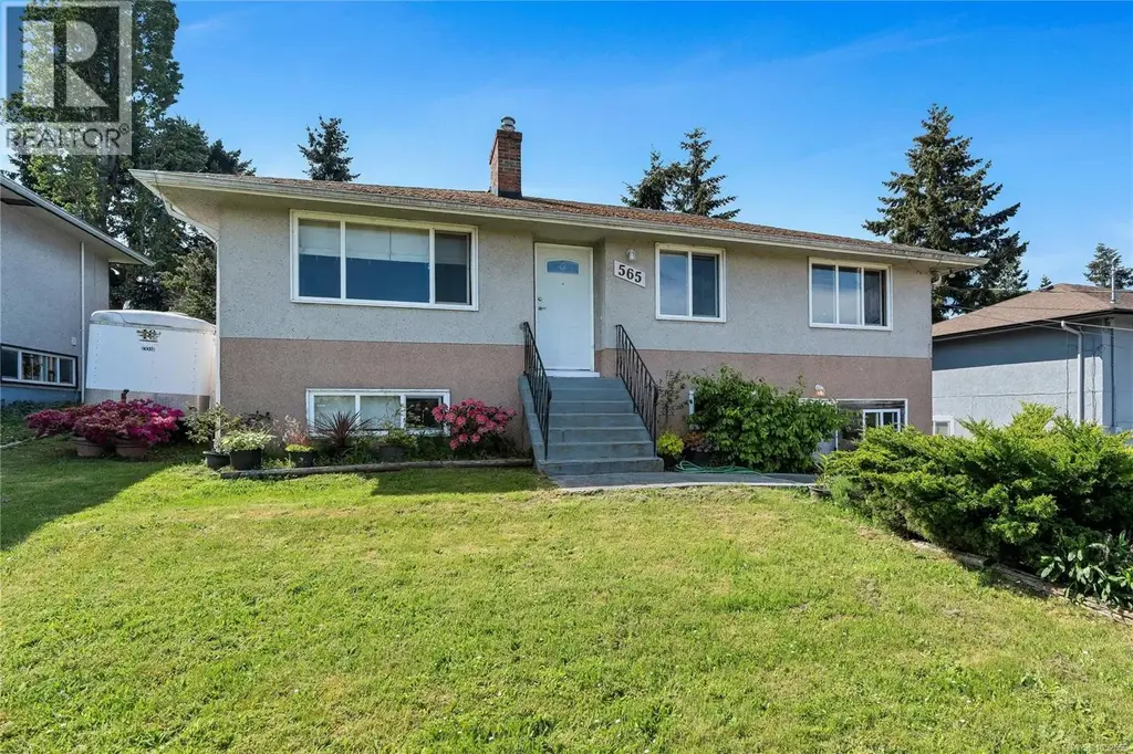 565 Baker St, Saanich