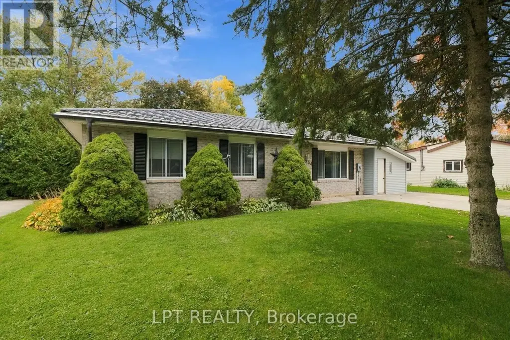 254 Victoria Street, North Middlesex (Parkhill)