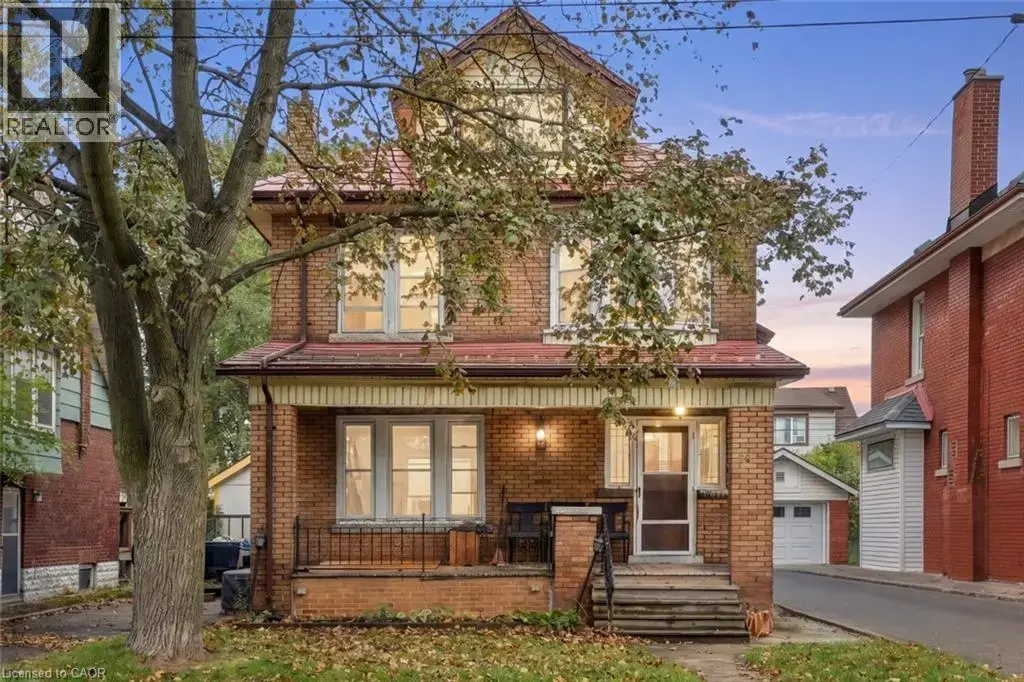 58 Connaught Avenue S, Hamilton