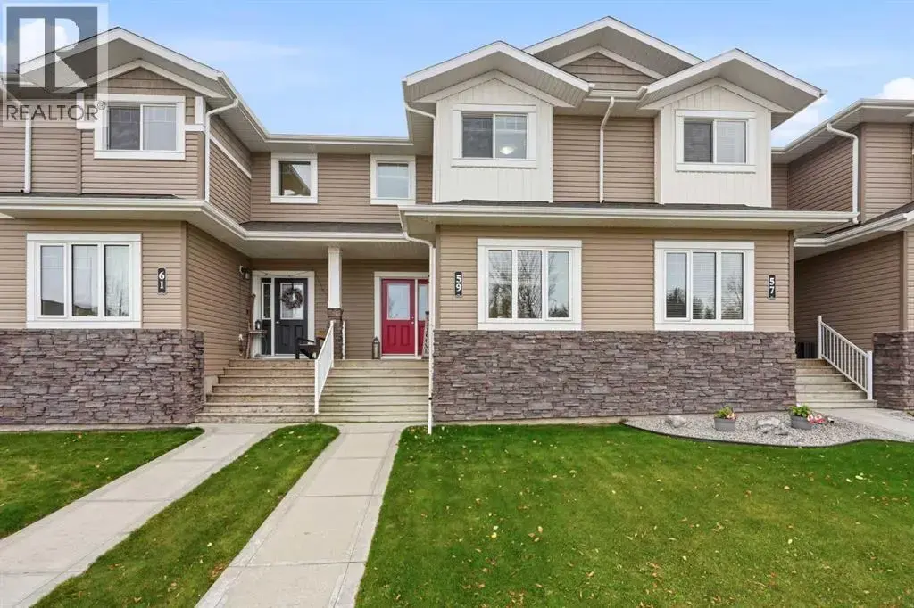 59 Crestview Boulevard, Sylvan Lake