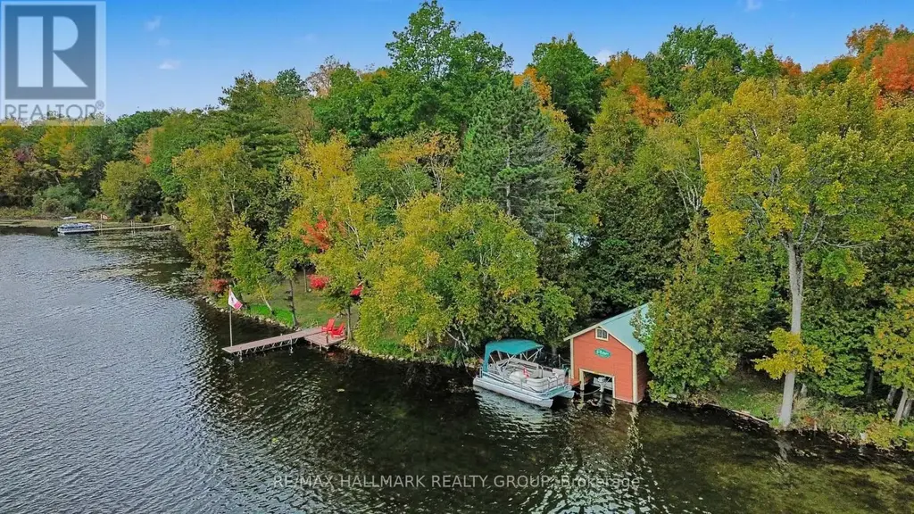 391 Long Lake Road, Tay Valley