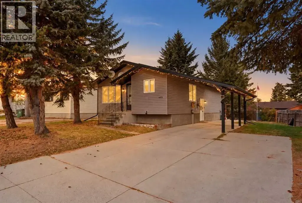 5320 57 Avenue, Rocky Mountain House