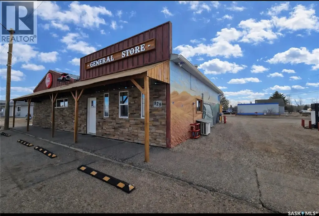 929 Railway Avenue, Burstall