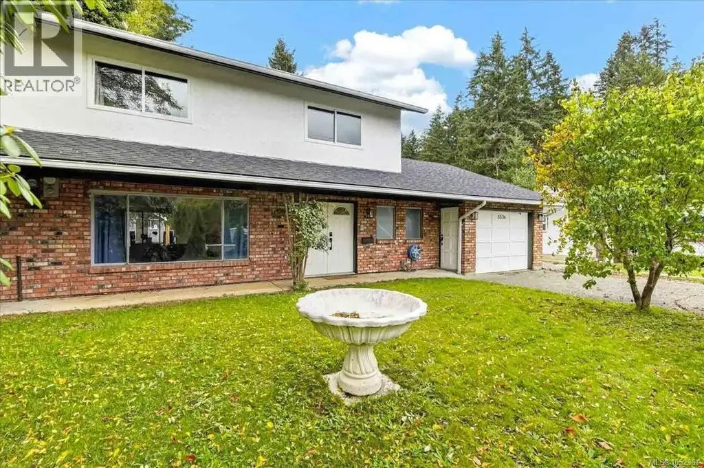 5536 Falls St, Port Alberni