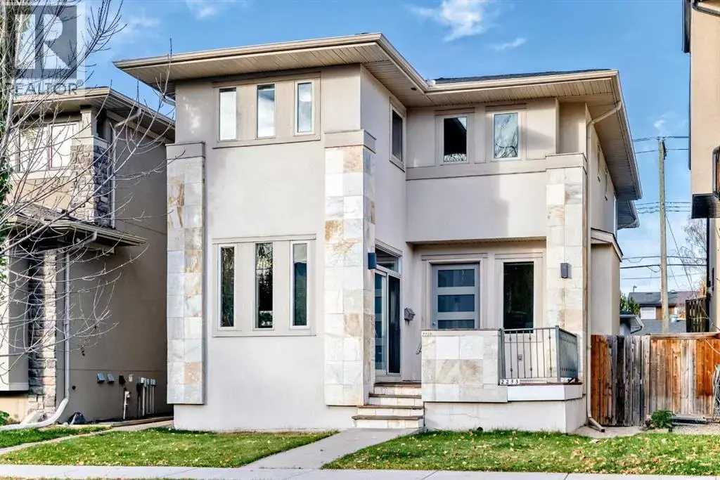 2233 26 Street Sw, Calgary