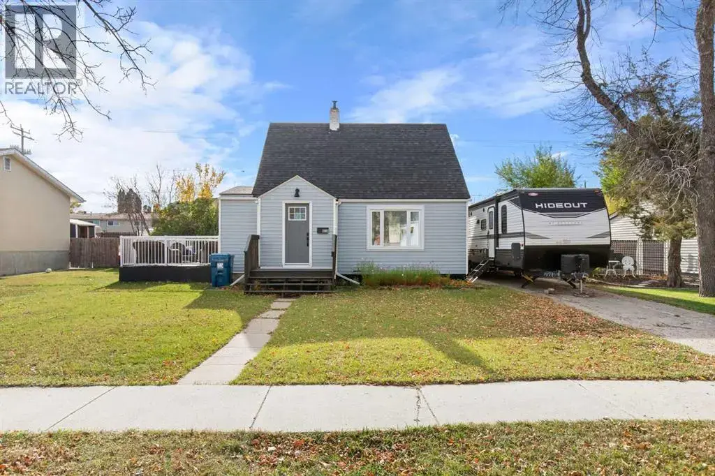 620 Broadway Avenue E, Redcliff