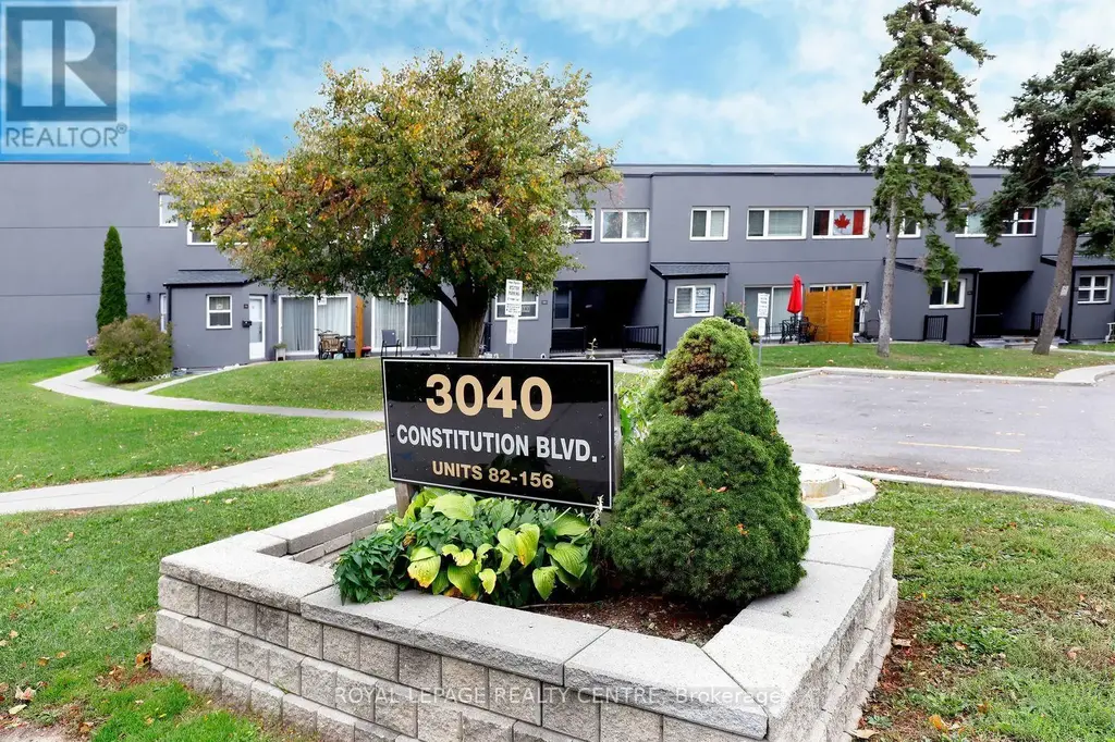 103 - 3040 Constitution Boulevard, Mississauga (Applewood)