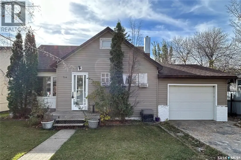 714 Carbon Avenue, Bienfait