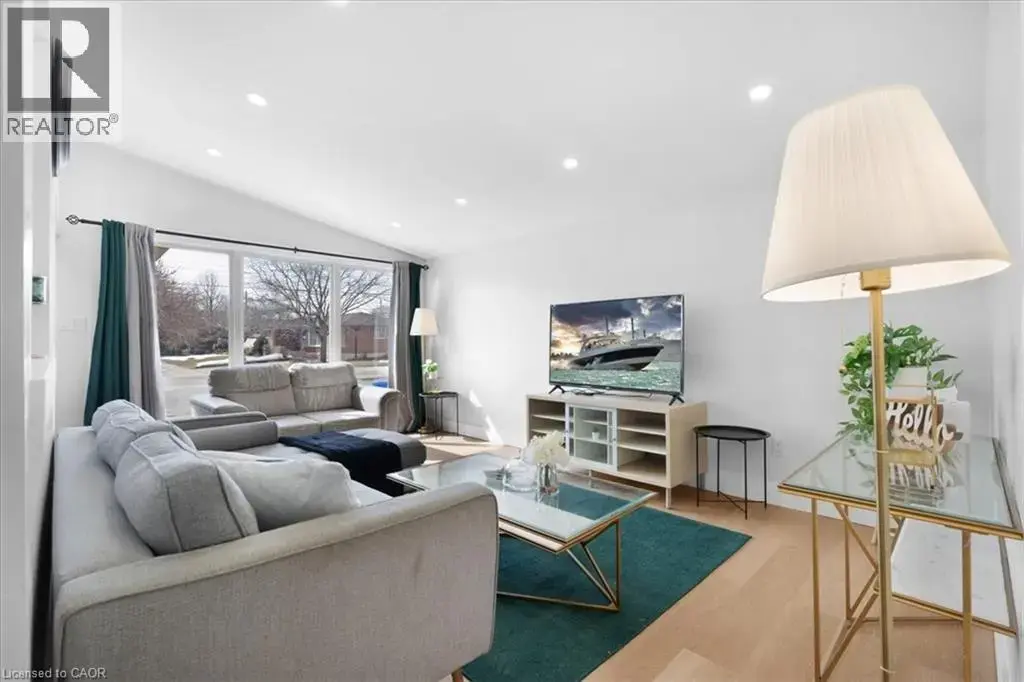 37 Lilacside Drive, Hamilton