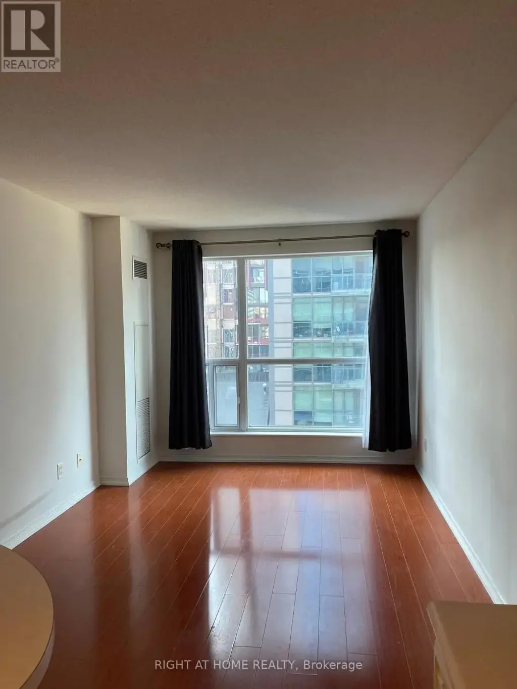1106 - 230 King Street E, Toronto (Moss Park)