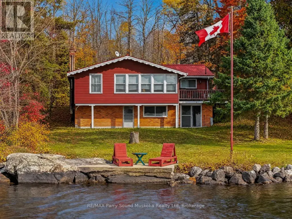 101 Robinson Road, Magnetawan (Ahmic Harbour)