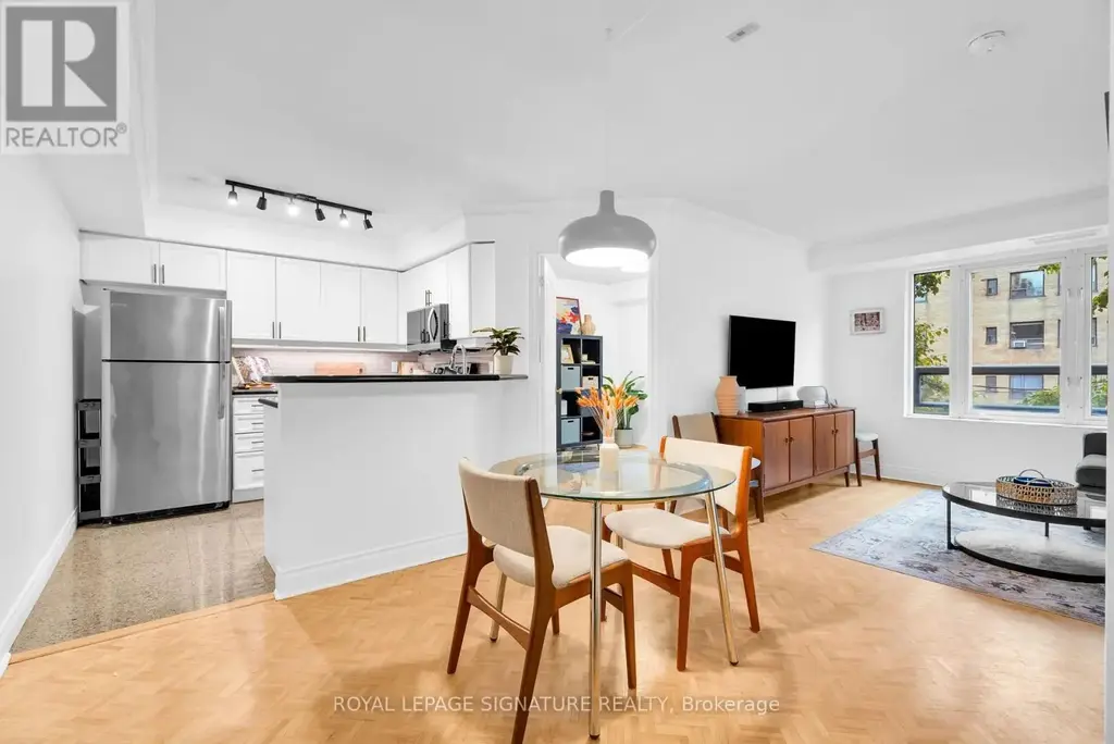 301 - 800 Spadina Road, Toronto (Forest Hill South)