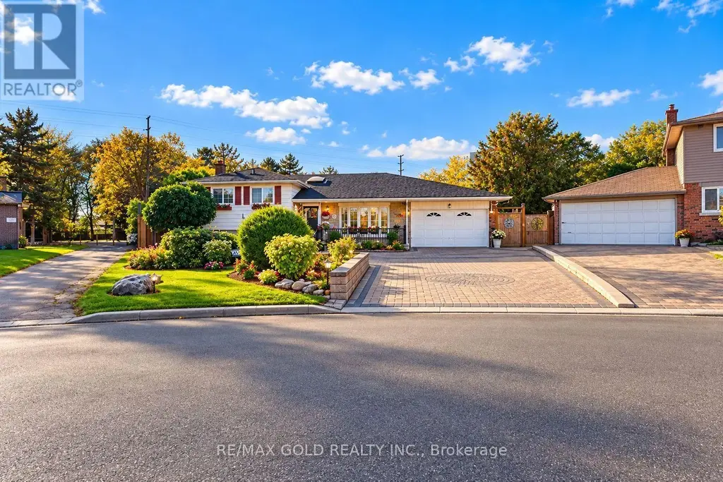 8 Easton Place, Brampton (Southgate)