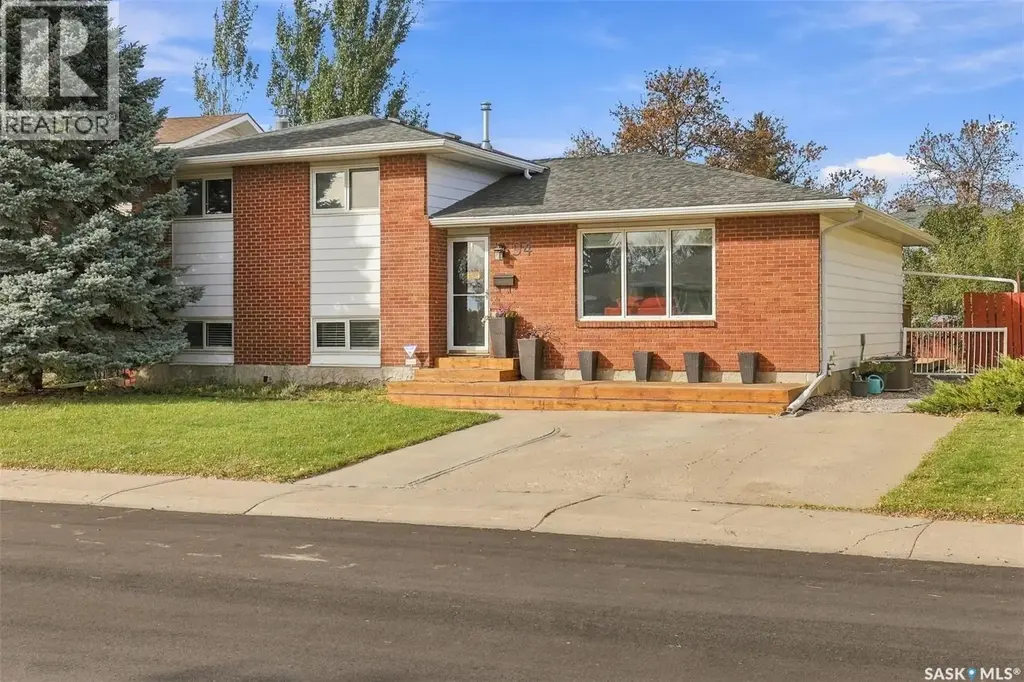 94 Andre Avenue, Regina