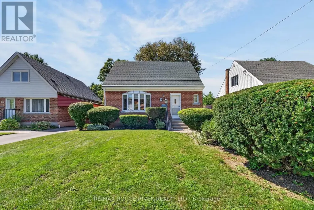38 Singleton Rd Road, Toronto (Wexford-Maryvale)