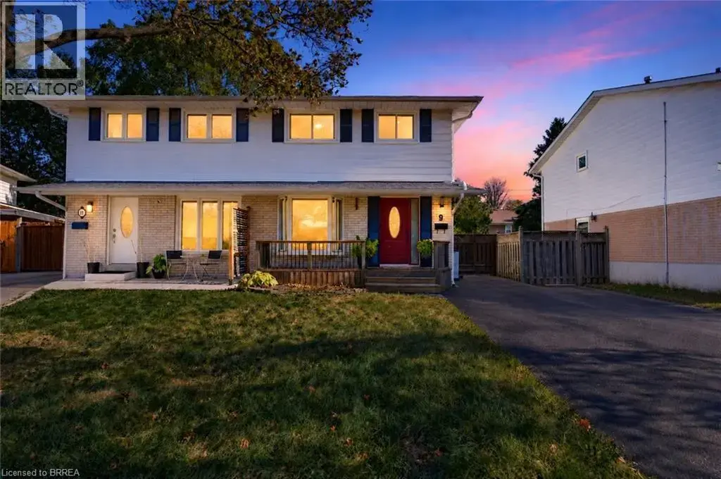 9 Onslow Court, Oakville