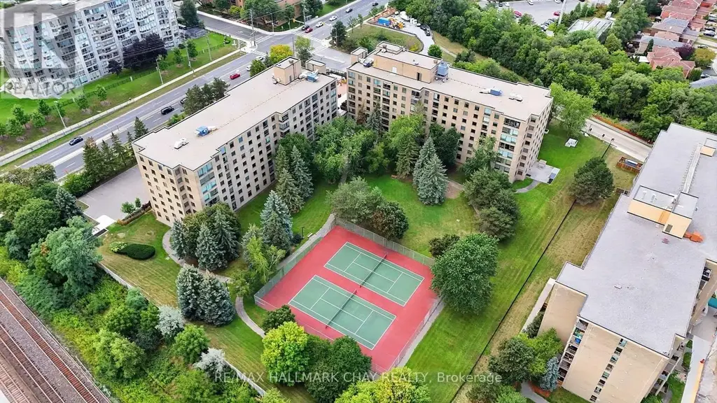 705 - 326 Major Mackenzie Drive E, Richmond Hill (Crosby)