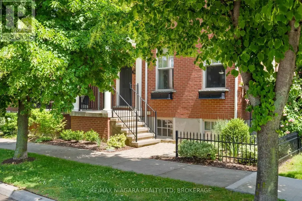 96 Garrison Village Drive, Niagara-on-the-Lake (Town)