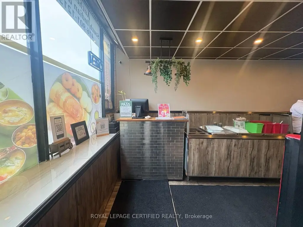 827 Albion Road, Toronto (Thistletown-Beaumonde Heights)