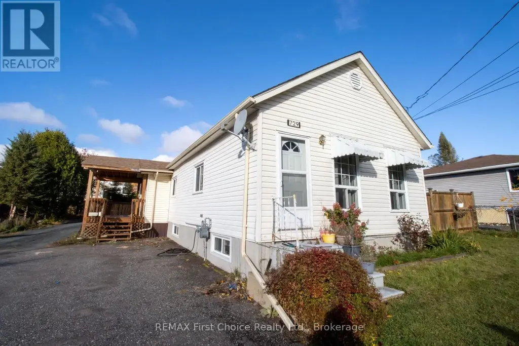 729 Hodder Avenue, Thunder Bay (Current River)