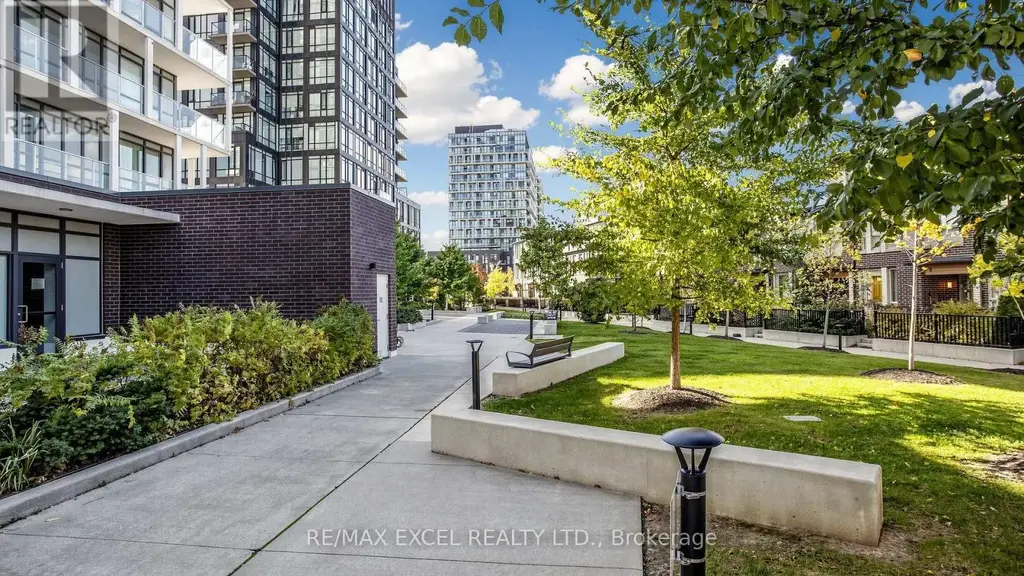 Th108 - 19 Allenbury Gardens, Toronto (Don Valley Village)