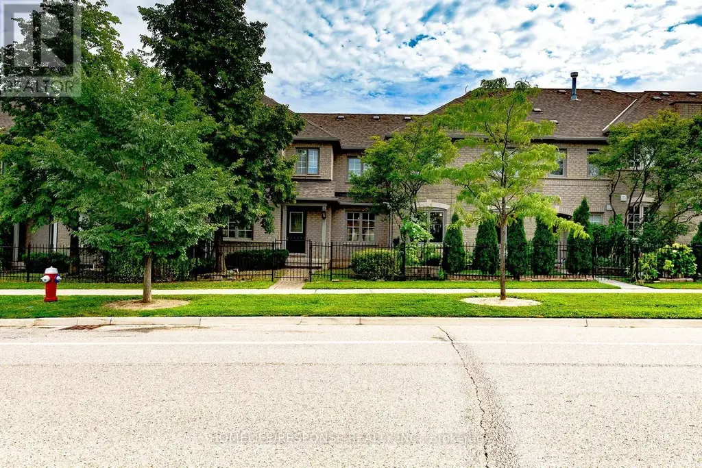 25 - 450 Bristol Road E, Mississauga (Hurontario)